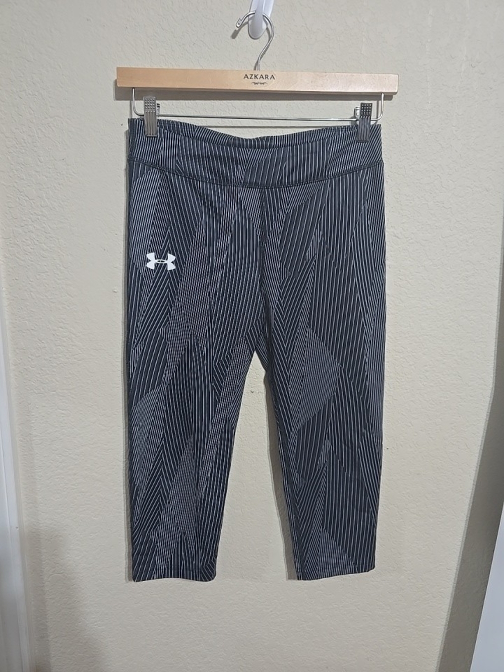 Under Armour Black & White Striped Capri Leggings